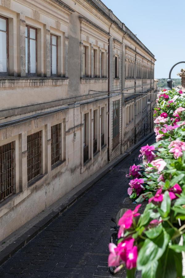 Bed and Breakfast A Calata Noto Exterior foto